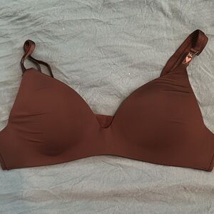 NWT Victorias Secret wireless bra 34A black